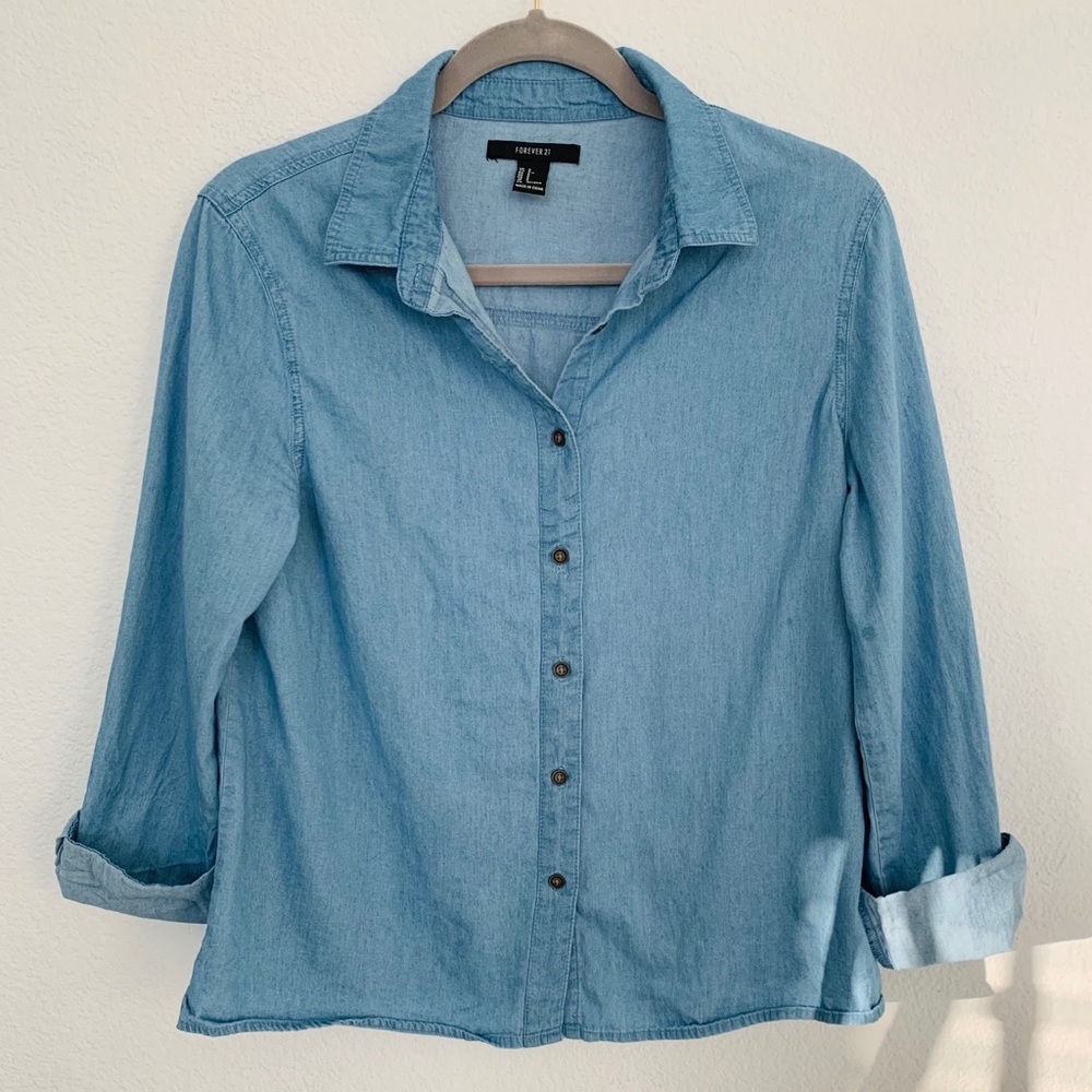 Forever 21 chambray shirt size small